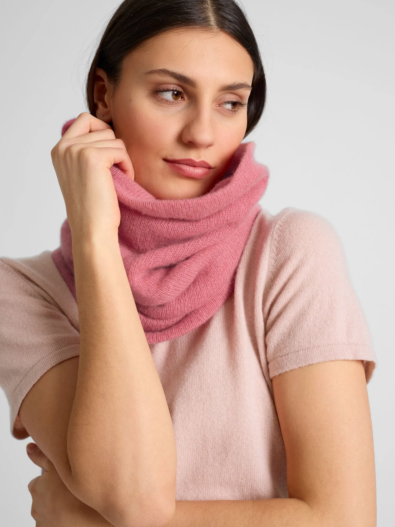 Cashmere snood "Eida" - pink berry