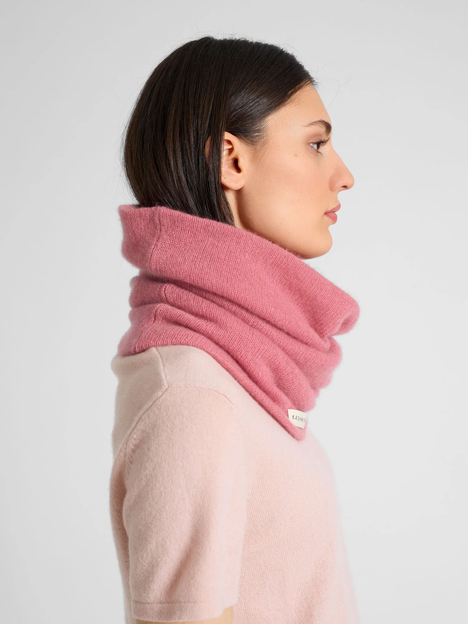 Cashmere snood "Eida" - pink berry