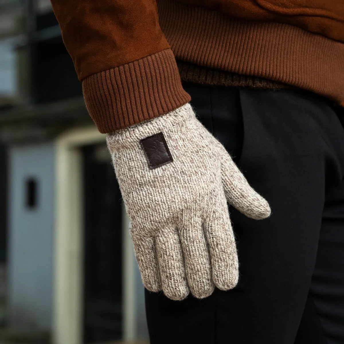 Hudson (light grey) - knitted gloves from Shetland wool with warm fleece lining